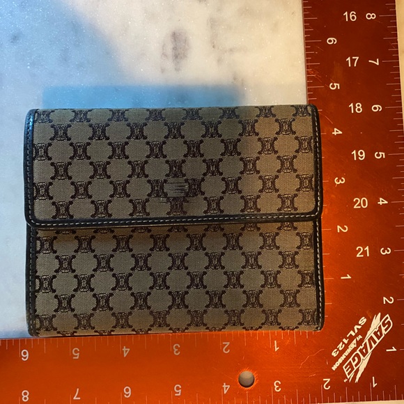 Celine Triumph canvas wallet - Picture 10 of 10